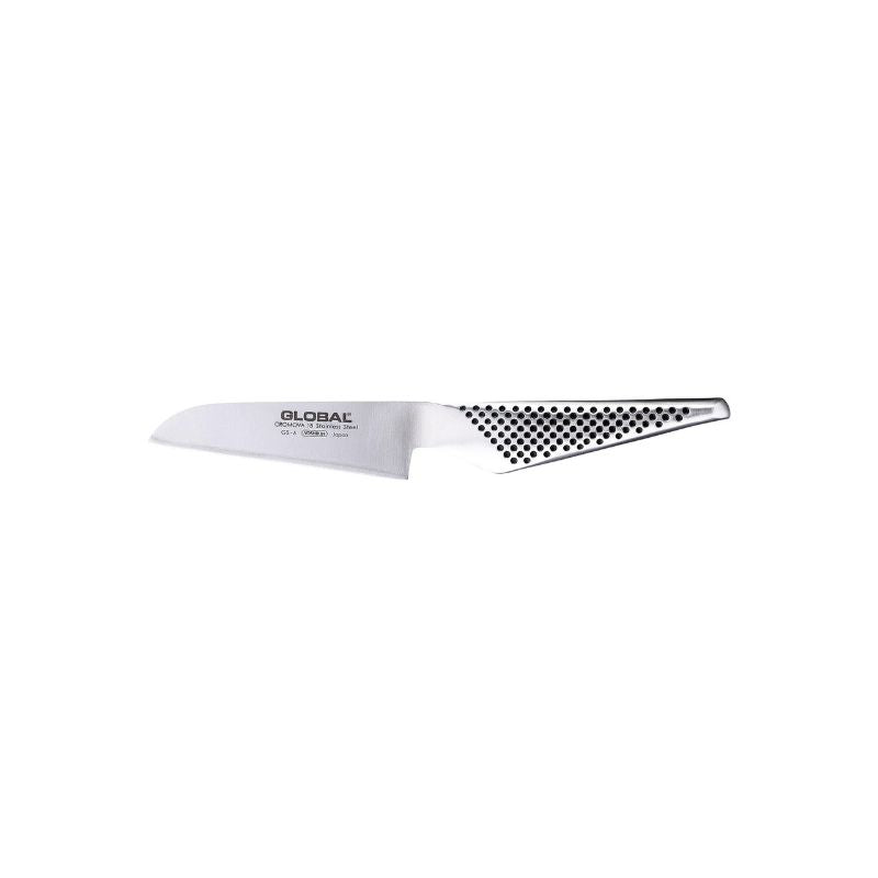Global Classic GS-6 paring knife with 10 cm CROMOVA 18 stainless steel blade for precise peeling and slicing in the kitchen.
