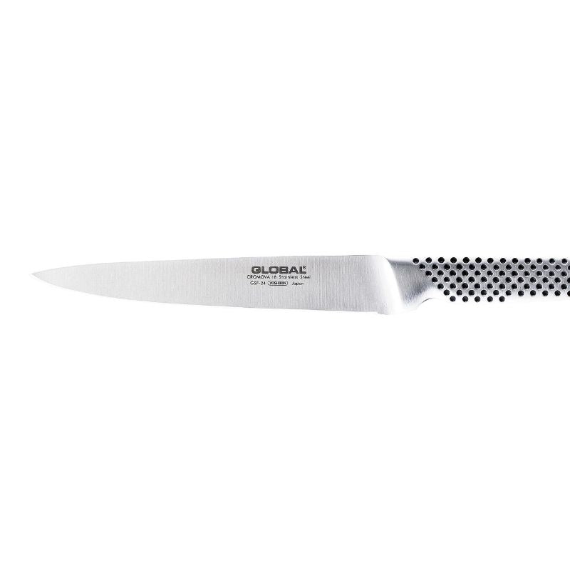 15cm Universal Knife - Global Classic, featuring a sharp CROMOVA 18 stainless steel blade for precise cutting and durability.