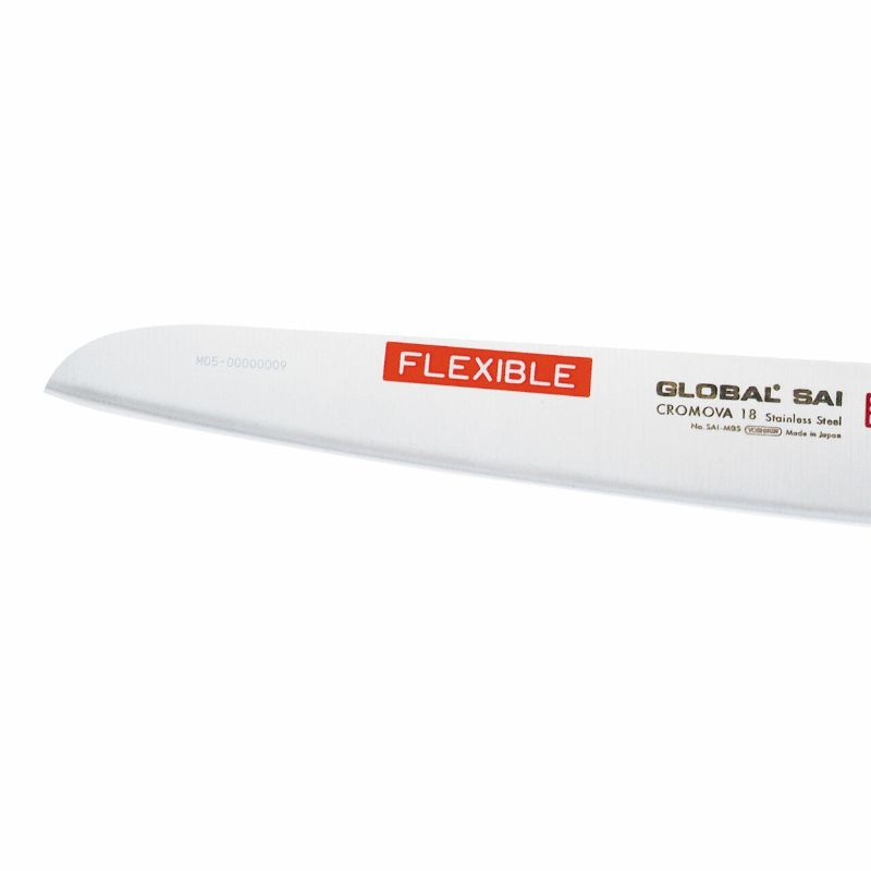 Global Sai Flexible Utility Knife (17cm) with a flexible blade, ideal for precision cuts and exquisite craftsmanship.