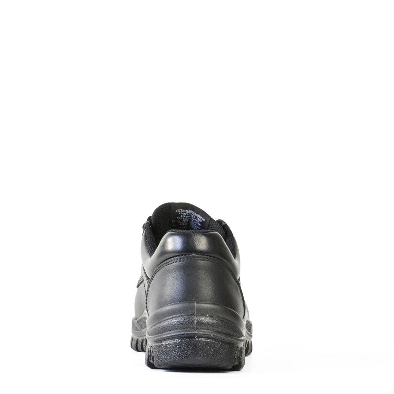 Bata Neptune Naturals Safety Shoes in size 7: black leather, steel toecap, anti-static, slip-resistant, heat-resistant up to 180°C.
