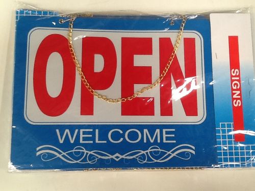 Set of two 20x30 cm open/close signs for storefronts, made from durable materials, easy to mount, and stylishly designed.
