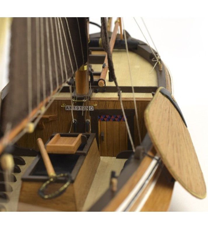 Wooden Ship & Fittings - Botter