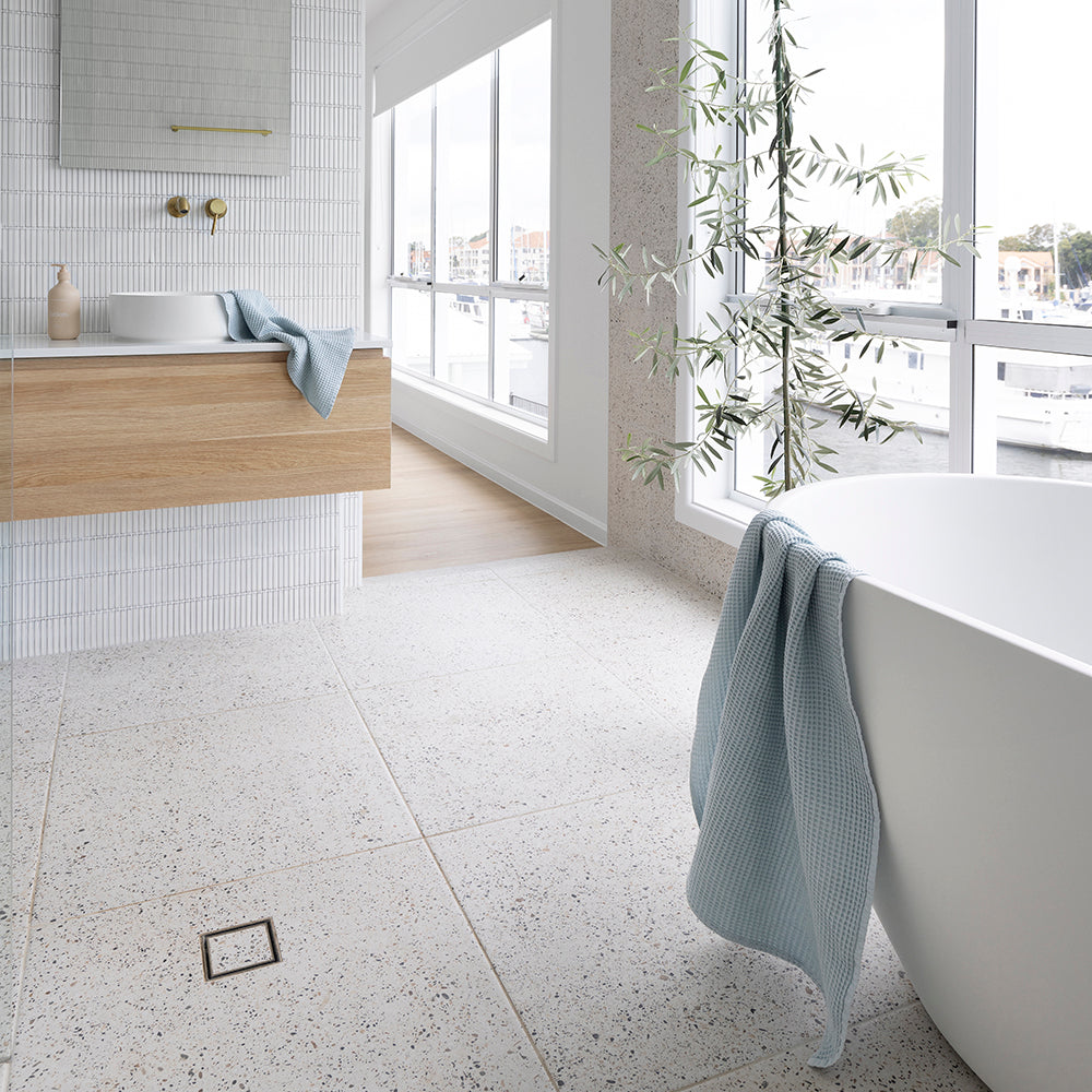 Luxurious Bambury Waffle Hand Towel in Cloud color, 40x70cm, made from Turkish cotton for stylish absorbency and quick drying.