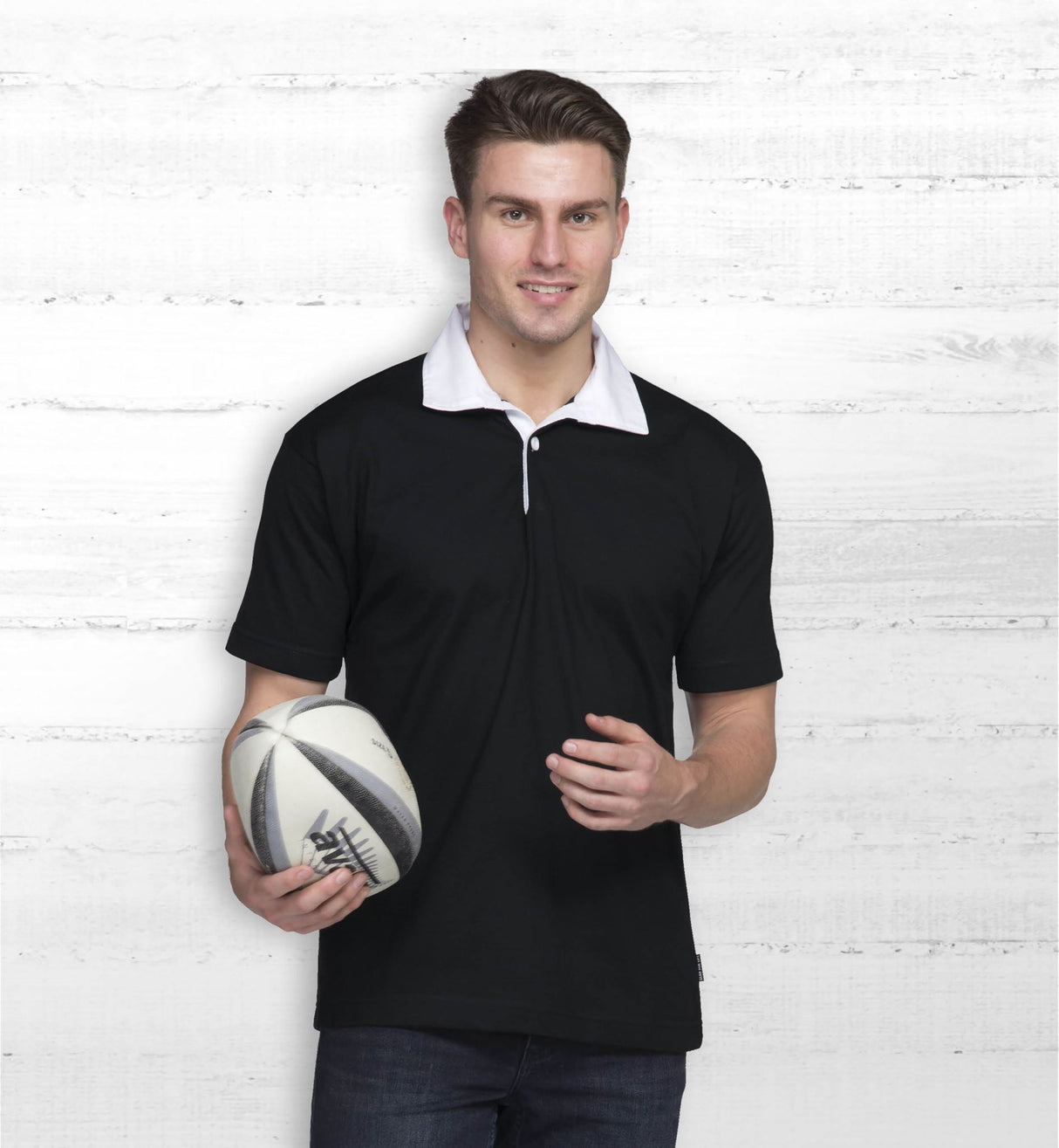 Premium rugby jersey in cotton-polyester blend, featuring short sleeves, gusset underarm, and classic white twill collar for style.