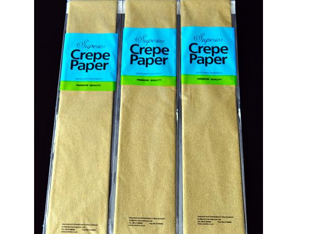 Luxurious gold crepe paper, 12 meters total, perfect for gift wrapping, decor, crafts, and events with a shimmering finish.