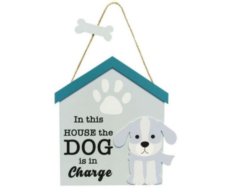 Wooden "Dog in Charge" sign with twine, 23.5 x 20 cm, adds playful charm to any home decor for dog lovers.