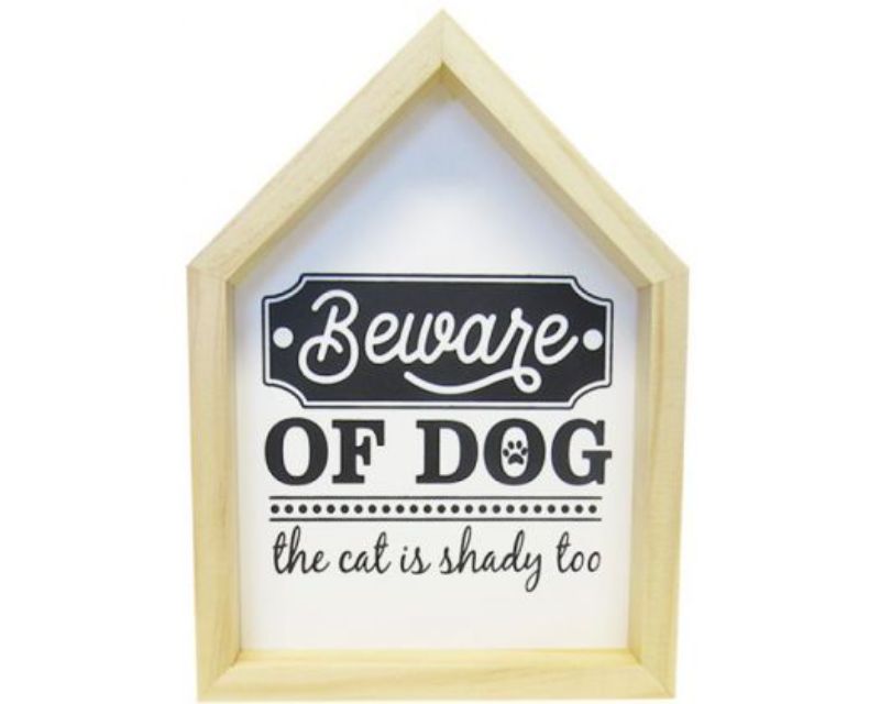 Charming wooden Dog House Sign with hanger, 22 x 16 x 2.5 cm, featuring 'Beware of Dog' message for decor and safety.