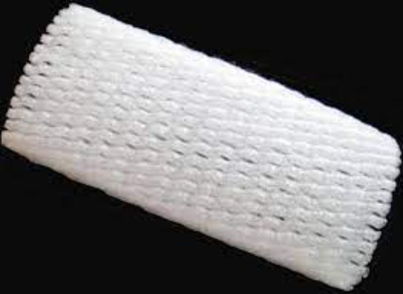 Foam mesh sleeves, 14x32cm, pack of 25 for protecting fragile items during shipping and storage. Reusable and flexible cushioning.