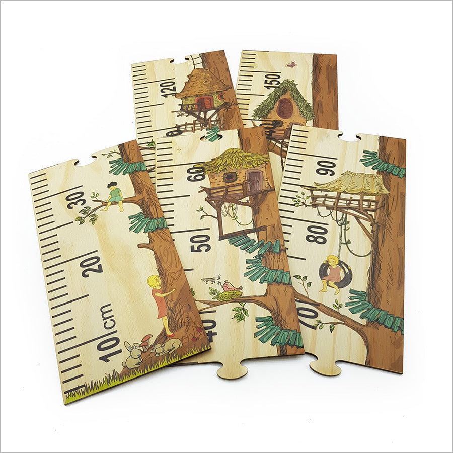 Growth Chart Ruler - Treehouse: Eco-friendly pine veneer chart with treehouse design, 1.5m tall, includes 5 puzzle pieces for fun.