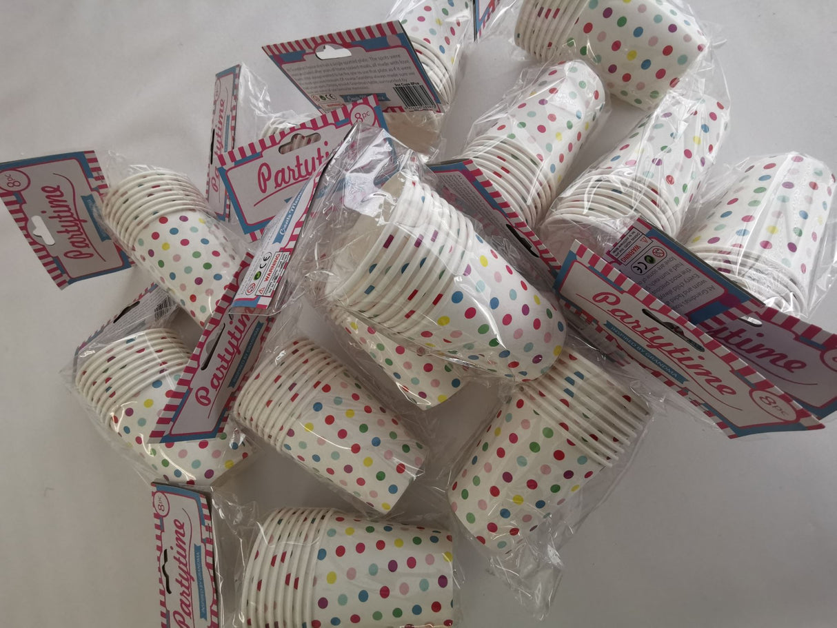 Set of 8 vintage polka dot paper cups, perfect for stylish parties and easy cleanup at any celebration.