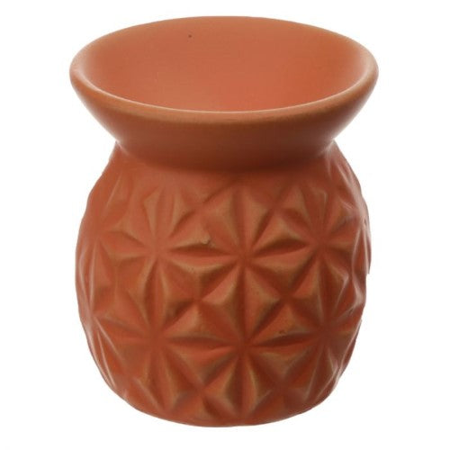 Ceramic oil burner with embossed triangle pattern, perfect for aromatherapy, measuring 7.5cm high, ideal for enhancing ambiance.