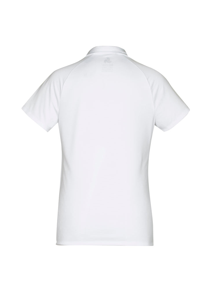 Elegant Academy Ladies Polo in White/Silver, made of breathable polyester with stylish details and excellent sun protection.