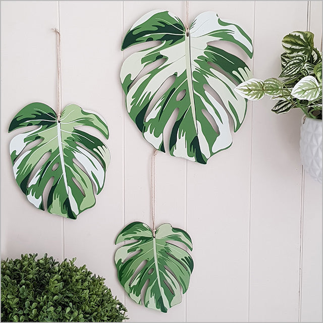 Set of 3 vibrant Monstera wall hangings in various sizes, perfect for home or outdoor decor, ready to hang or mount.