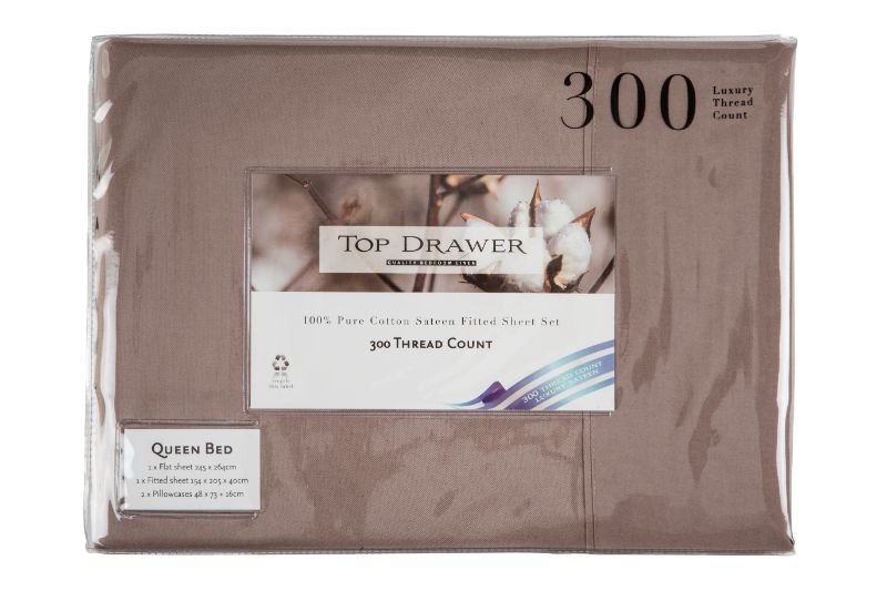Luxurious Lodge Pillowcase 2 Pack in Mocha, 100% cotton sateen, 300TC, 52x92x16cm, soft, durable, stylish bedding accessory.