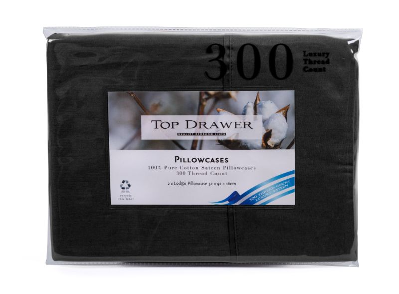 Lodge 2-pack black pillowcases, 100% cotton sateen, 300TC, 52x92x16cm, for luxurious comfort and elegant style.
