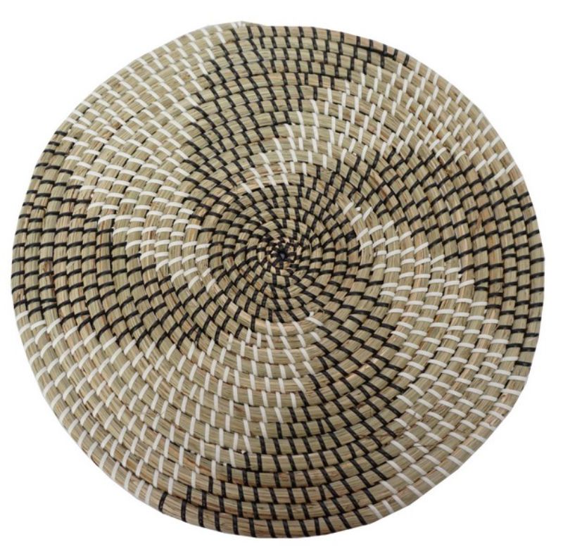 Eco-friendly 400mm seagrass placemat with durable plastic weaving, perfect for elegant dining experiences and versatile decor.