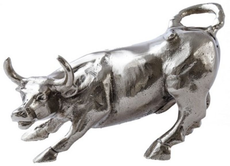 Aluminium Bull ornament (20cm) showcasing modern elegance, ideal for enhancing home decor with character and charm.