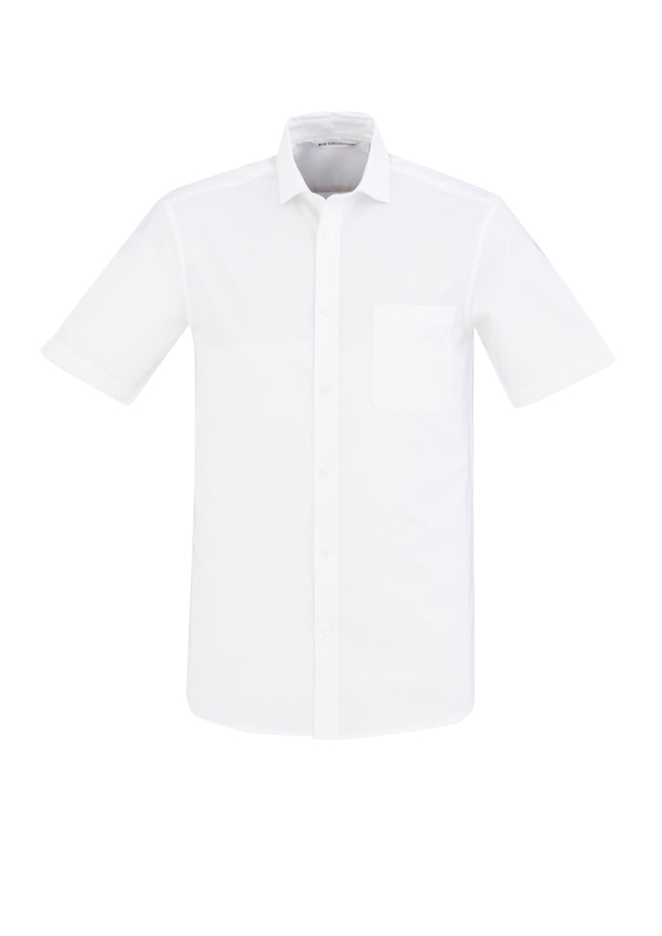 Mens Regent S/S Shirt in white, Size M, showcasing a modern collar and chest pocket, crafted from wrinkle-resistant cotton.
