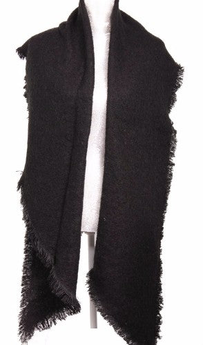 Luxurious black shawl, measuring 220x50+2x4cm, made from a warm, lightweight blend of polyester and acrylic.