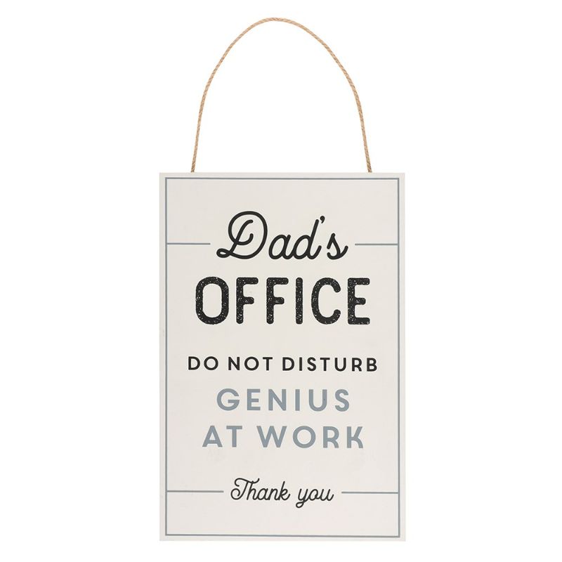 Humorous hanging sign for Dad's office with "Genius at work" text, ideal for decor and gifts, measures 30x20 cm.