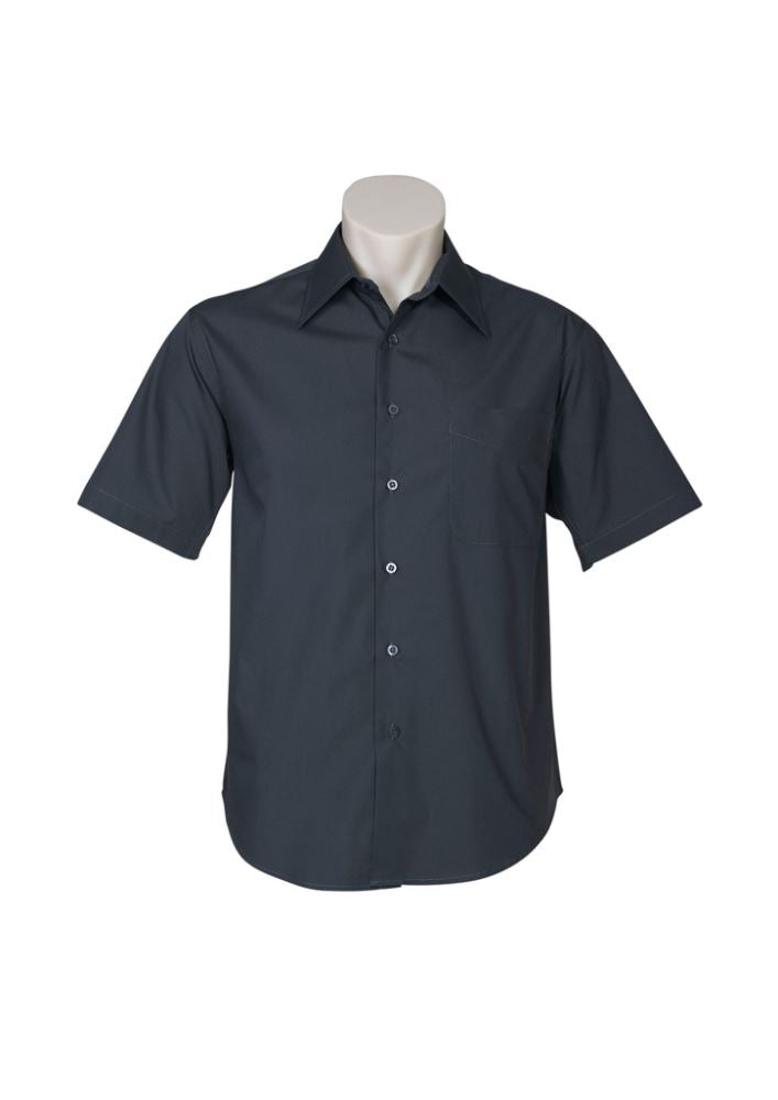 Men's Metro Short Sleeve Shirt in Charcoal, 3XL, featuring a modern fit, curved hem, standard collar, and left chest pocket.