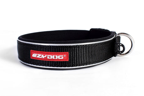 Large black EzyDog Neo Classic dog collar, made from soft neoprene, quick-drying, waterproof, with reflective piping and stainless steel D-Ring.