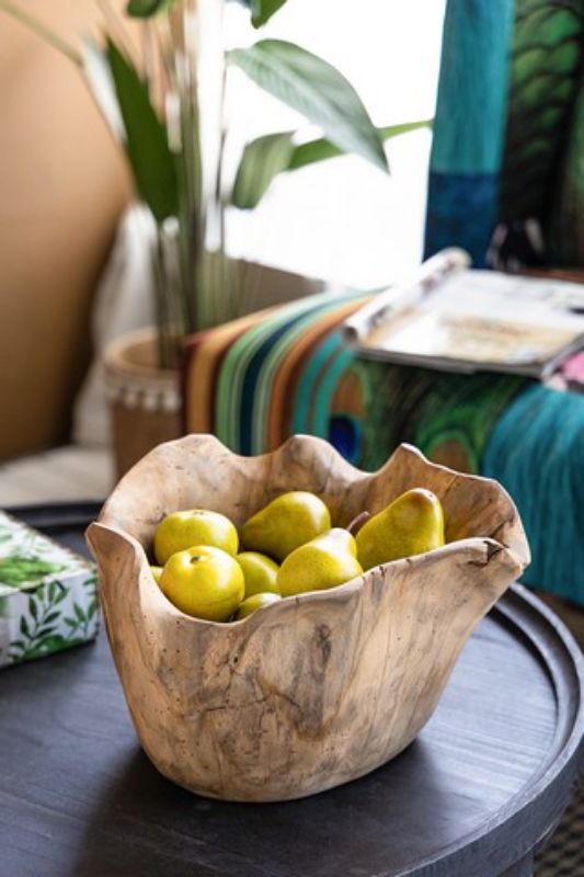 Organic teak bowl (35cm) showcasing unique grain patterns, perfect for serving or decor, promoting eco-friendliness and rustic charm.