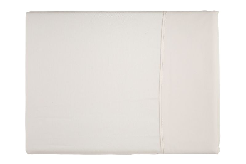 Californian King Sheet Set in creamy 100% cotton, 300 thread count, featuring deep pocket fitted sheet and elegant design.