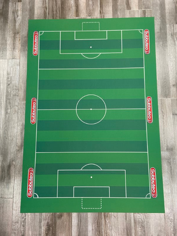 High-quality Subbuteo Deluxe Pitch, 142 x 96 cm, polyester surface for fast gameplay and easy setup without ironing.