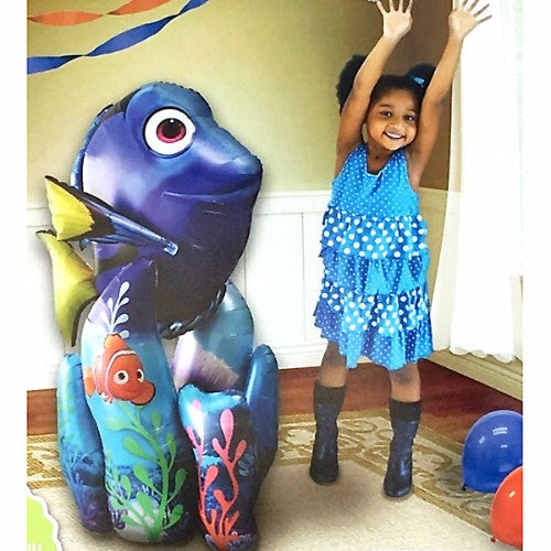 Airwalker foil balloon featuring Dory and Nemo, measuring 78cm wide and 139cm high, perfect for underwater-themed celebrations.