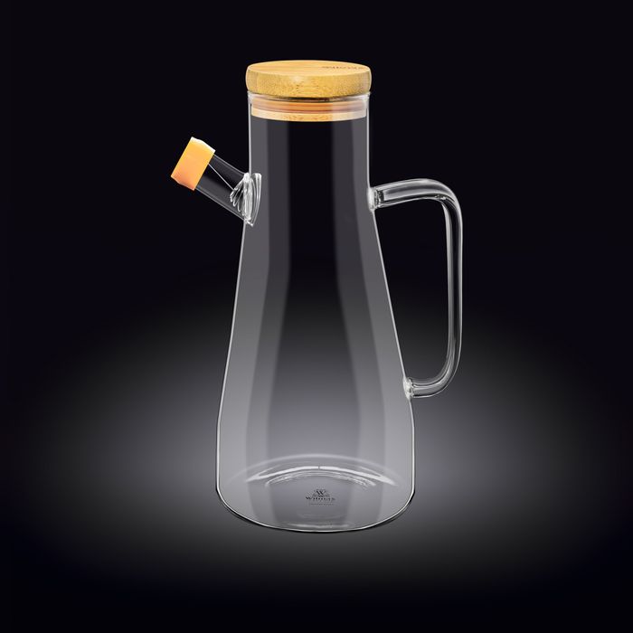 Elegant 900ml thermo glass oil bottle with tapered design for controlled pouring of oils and sauces, heat-resistant and stylish.