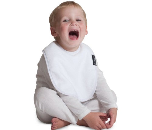 White Standard Wonder Bib made of 100% cotton, super-absorbent, water-resistant, ideal for keeping babies clean during meals.