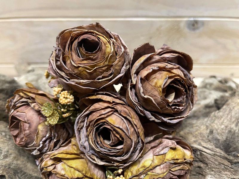 Lifelike coffee-colored artificial rose posies featuring 6 flowers, perfect for elegant home decor without maintenance.