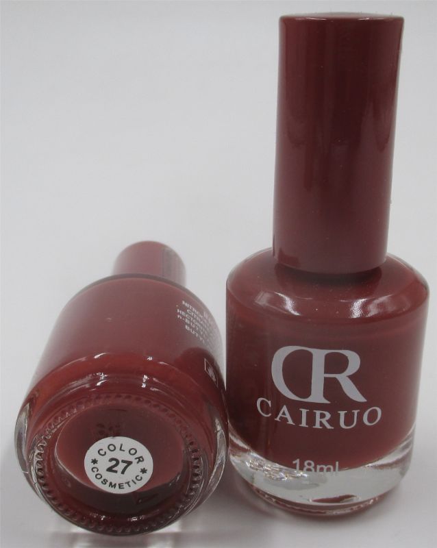 Vibrant 18ml nail polish in shade #027, long-lasting, chip-resistant, cruelty-free, perfect for chic looks or glam outings.