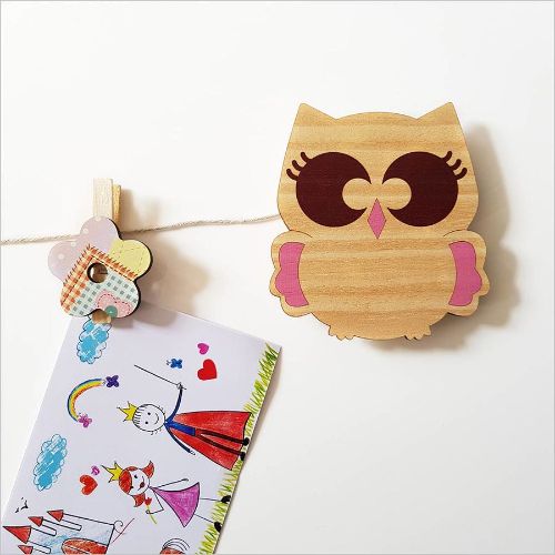 Owl-shaped art peg for hanging kids' artwork, crafted from eco-friendly pine veneer, measuring 110mm x 120mm.