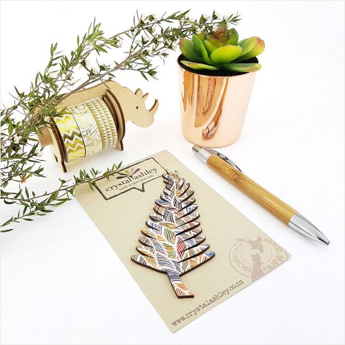 Wall art featuring a fern and feather pattern, crafted from 3mm MDF, perfect for modern home decor.