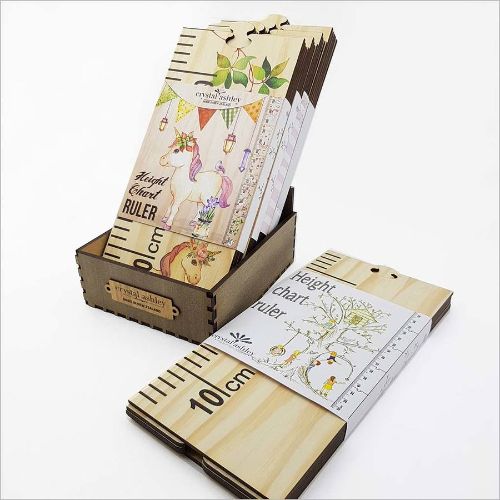Eco-friendly growth chart ruler made of pine veneer, featuring 7 puzzle pieces and a 2m height for tracking children's growth.