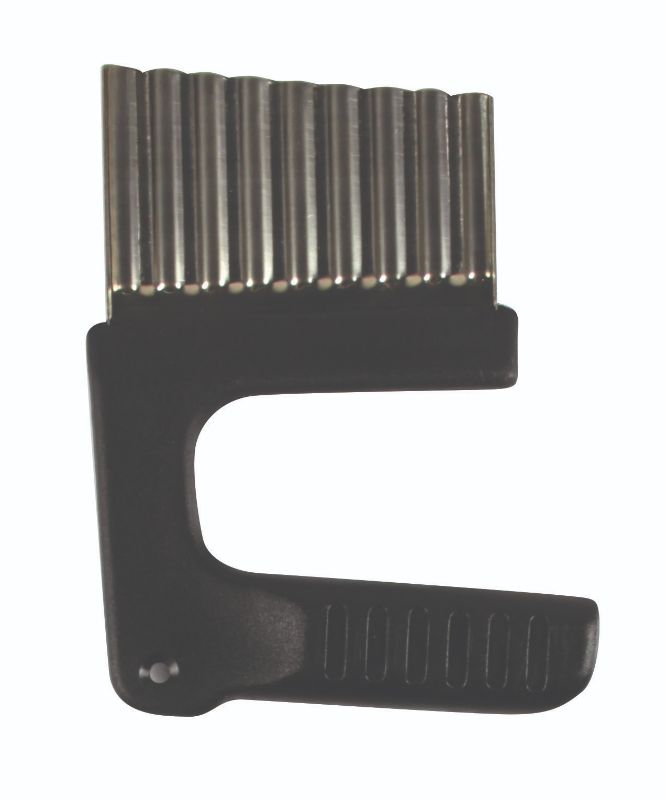 Avanti Crinkle Vegetable Cutter with stainless steel blade for creating crinkle-cut veggies and homemade chips effortlessly.