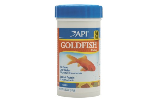 Aquatic API Goldfish Flakes: nutritionally-rich food for vibrant, healthy goldfish, promoting growth and reducing ammonia release.