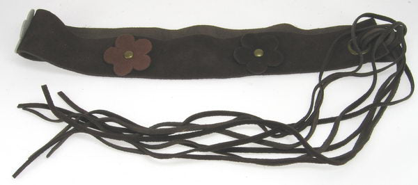 Brown suede belt adorned with daisy prints, perfect for adding charm and style to any outfit.