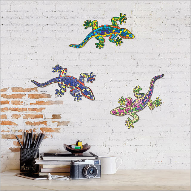Vibrant Kiwiana gecko wall art set, featuring three uniquely crafted geckos on durable ACM, perfect for indoor or covered outdoor decor.