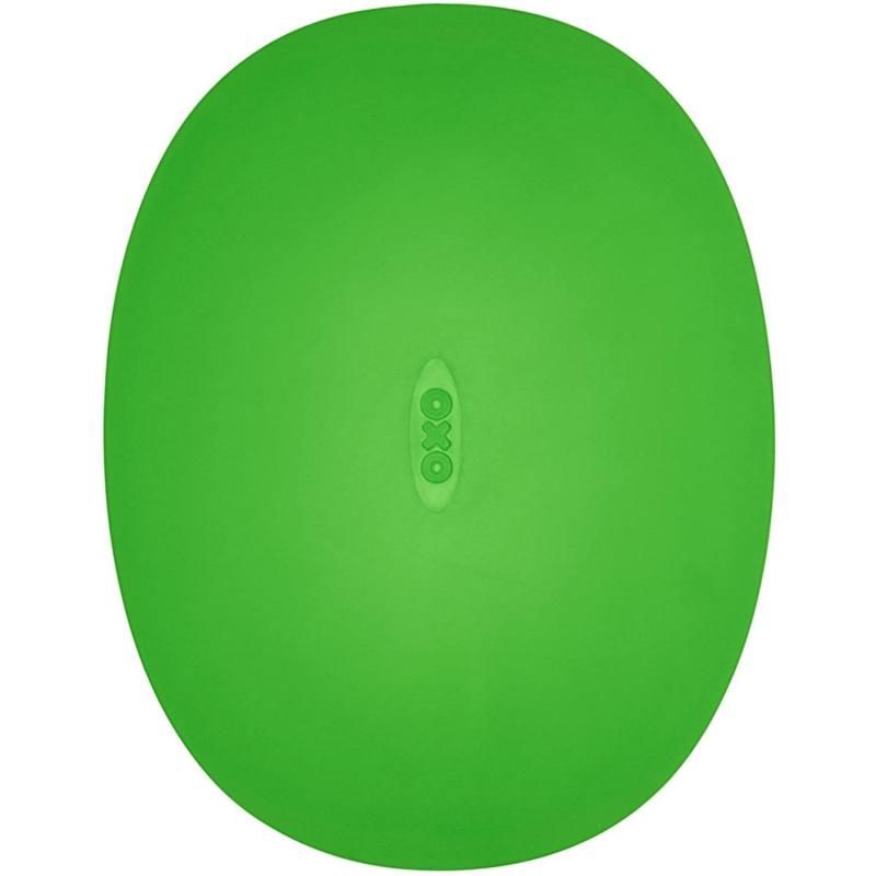 A versatile vegetable brush with durable nylon bristles and a flexible grip for cleaning potatoes and carrots effortlessly.