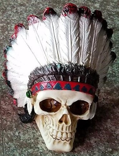 Medium Native American Skull Ornament, 15cm, showcasing intricate details and celebrating indigenous artistry and culture.