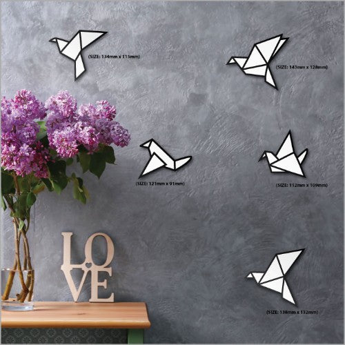 Vibrant origami-inspired birds printed on sturdy ACM, perfect for enhancing indoor and outdoor decor with artistic flair.
