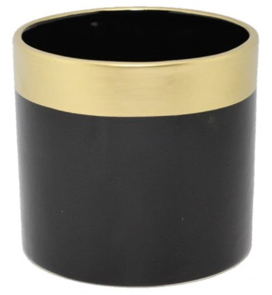 Elegant black ceramic pot with gold rim, perfect for indoor plants or decor, measuring 13.5 cm in diameter and 12.5 cm high.