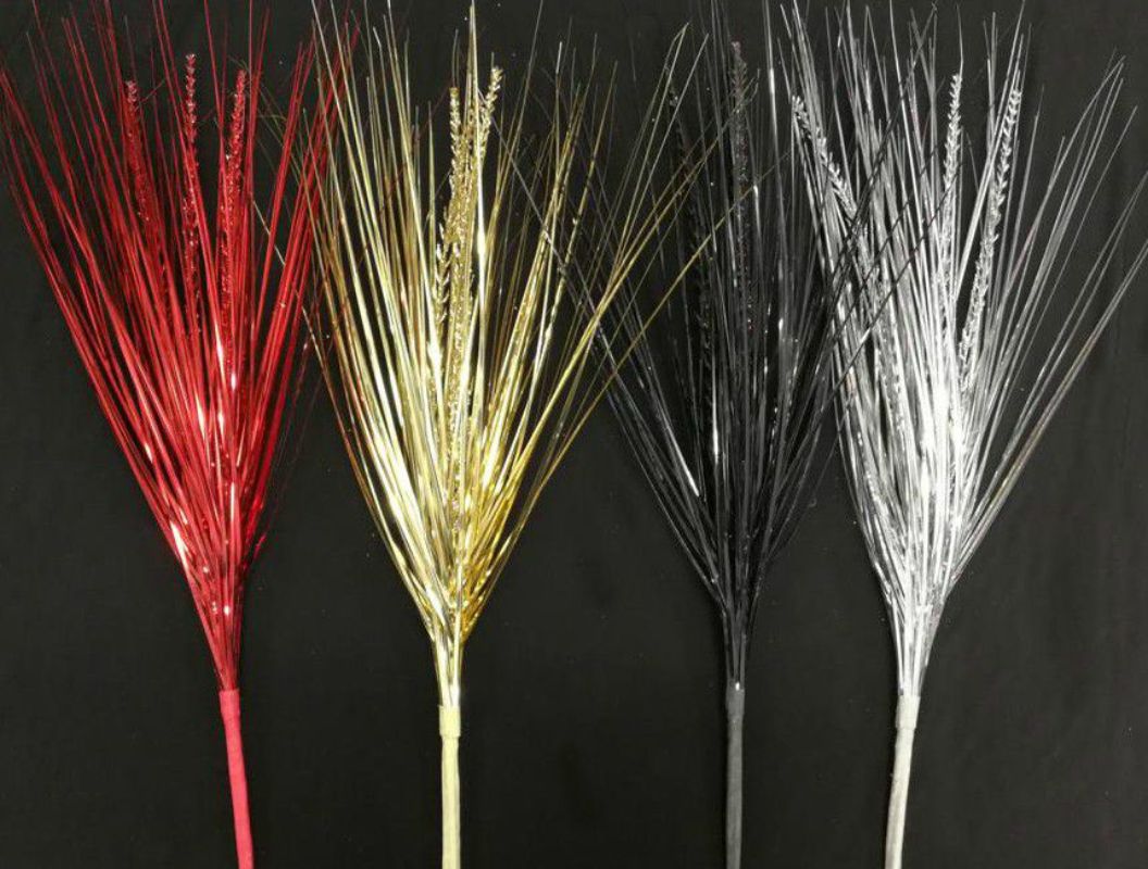 Lifelike gold artificial onion grass bush, perfect for indoor and outdoor decor, adding elegance without maintenance.