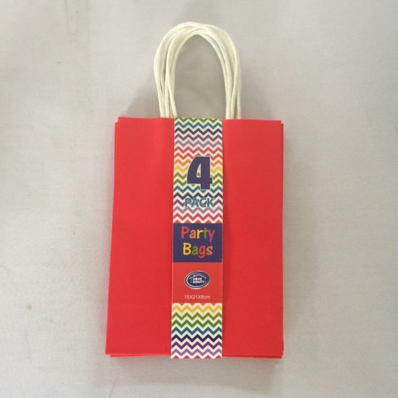 Vibrant red gift bags measuring 15x21x8cm, ideal for celebrating any occasion; sold in bulk (48 pcs) for convenience.