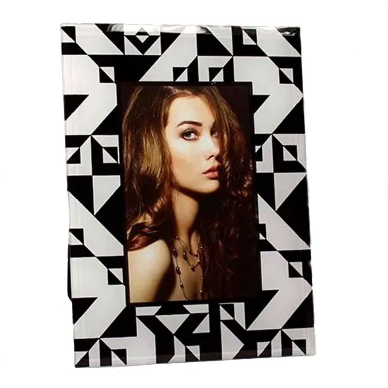 Elegant 4x6 photo frame with intricate glass mirror design, perfect for showcasing memories in style.