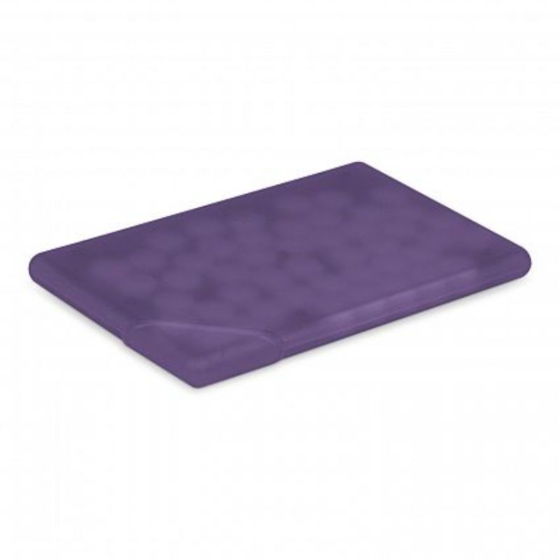 Plastic mint card in frosted purple, containing 7g of sugar-free mints, ideal for freshening breath on-the-go.