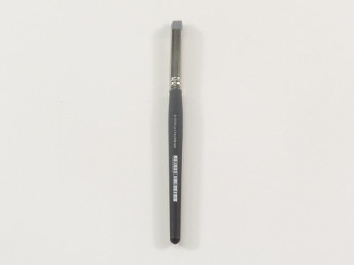 Artist Brush - Das Small Blender Cup Chisel with rubber tip for precise blending and ergonomic handle for comfort.